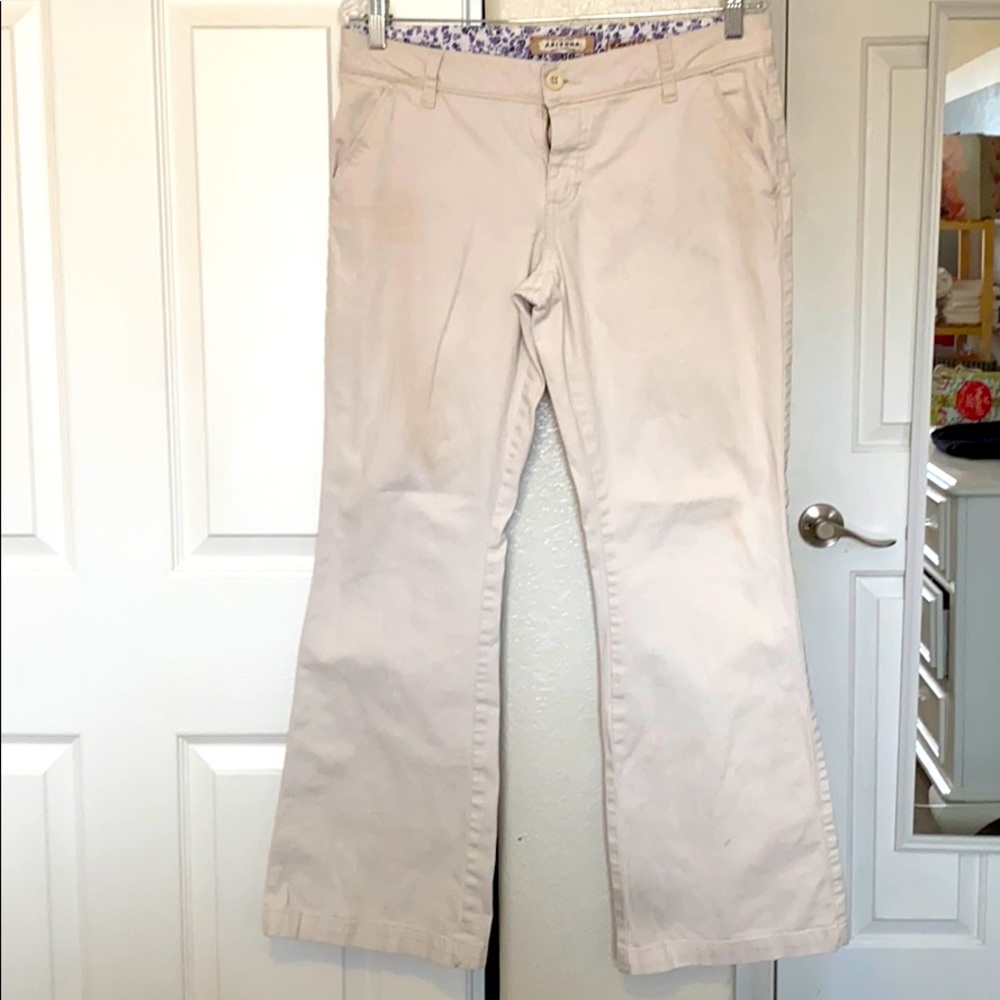 Arizona: size 11, beige women’s pants